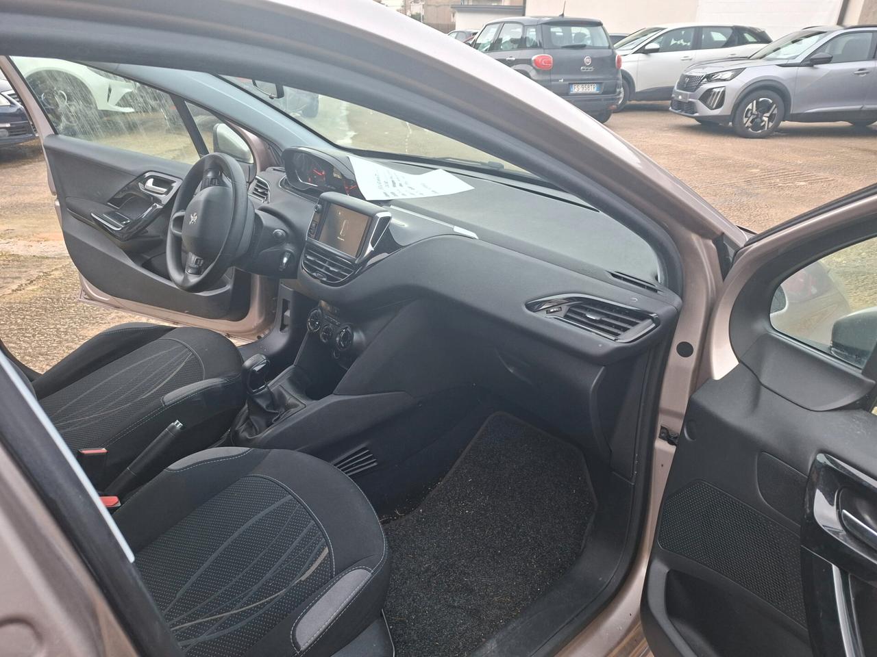 Peugeot 208 1.4 HDi 68 CV 5 porte Access
