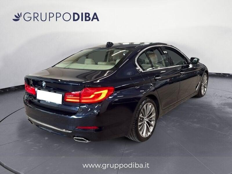 BMW Serie 5 G30 2017 Berlina Benzi 540i xdrive Luxury auto