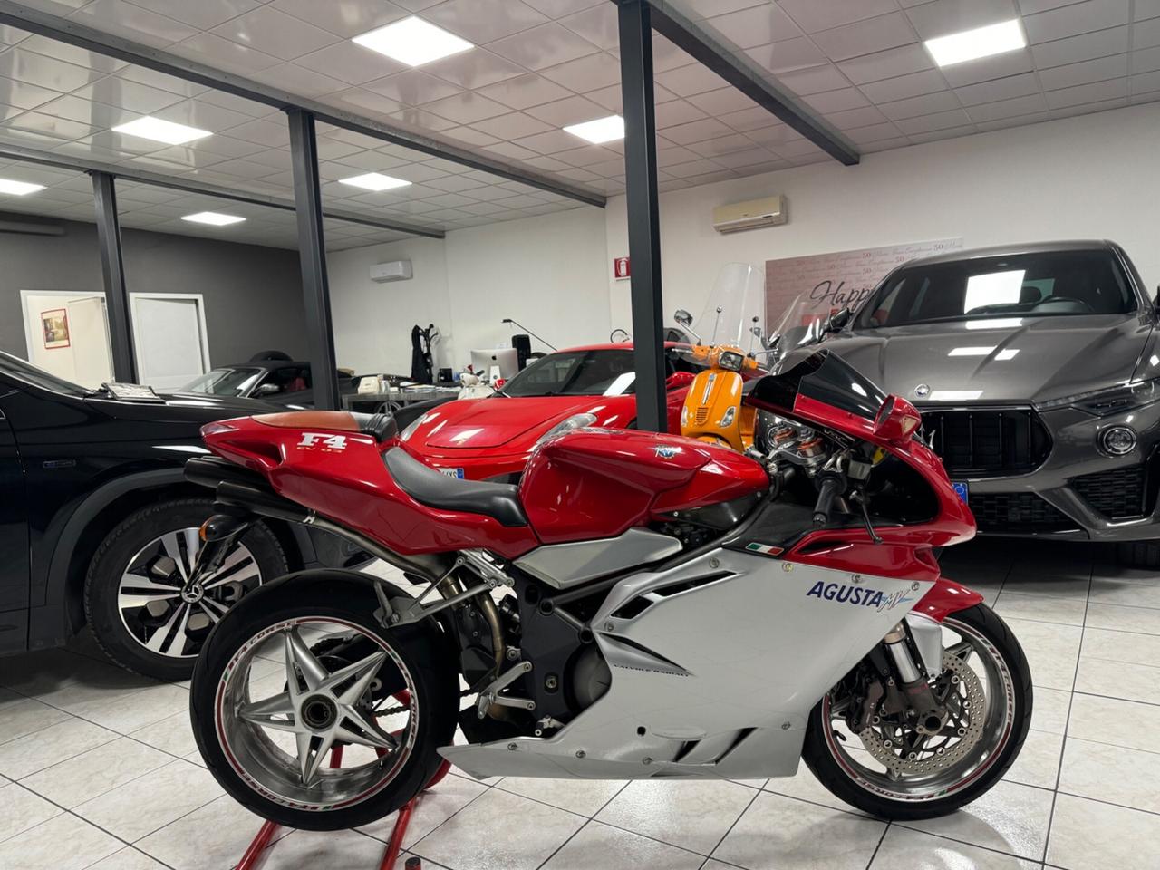 Mv Agusta F4 750 monoposto e biposto