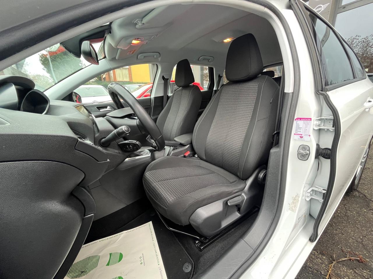 Peugeot 308 BlueHDi 100 S&S SW Business