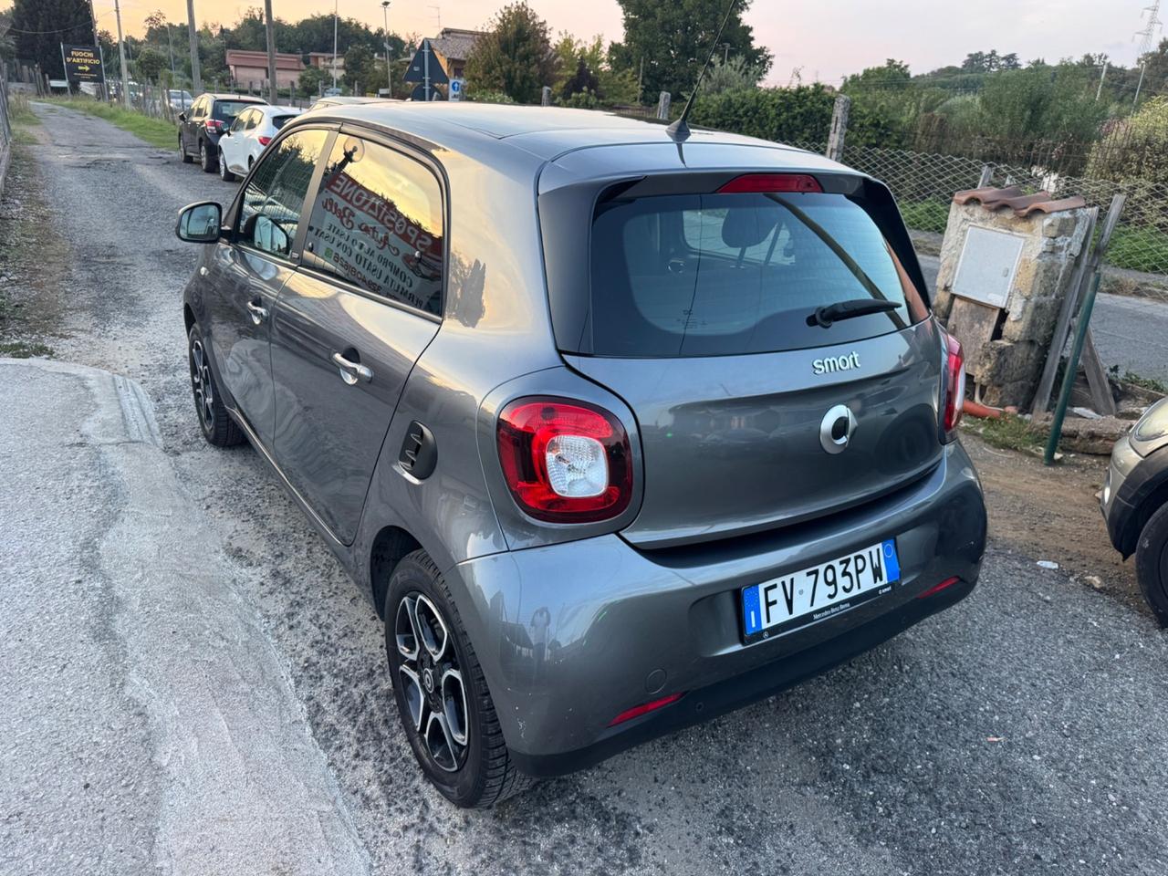 Smart ForFour 70 1.0 twinamic Nightsilver