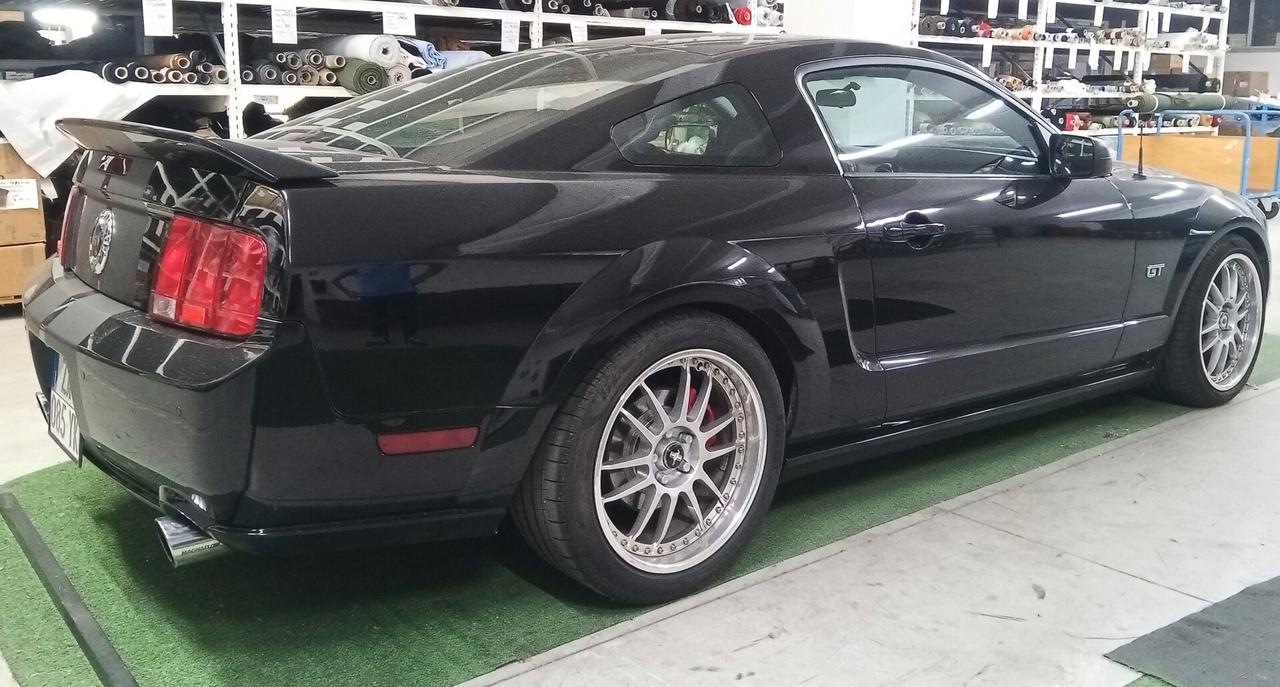 Ford Mustang Coupé