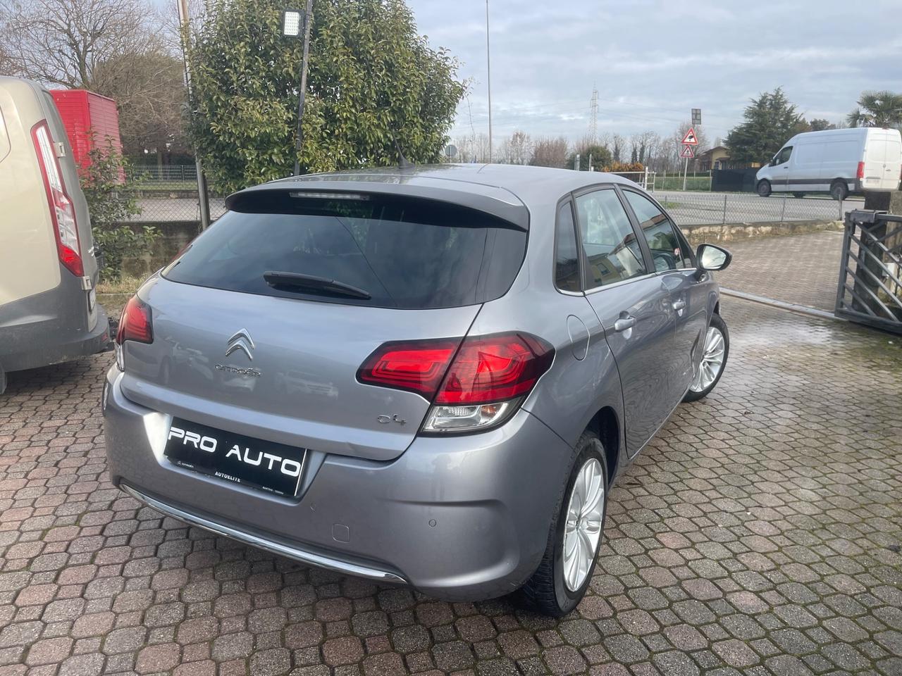 Citroen C4 BlueHDi 120 S&S EAT6 Feel