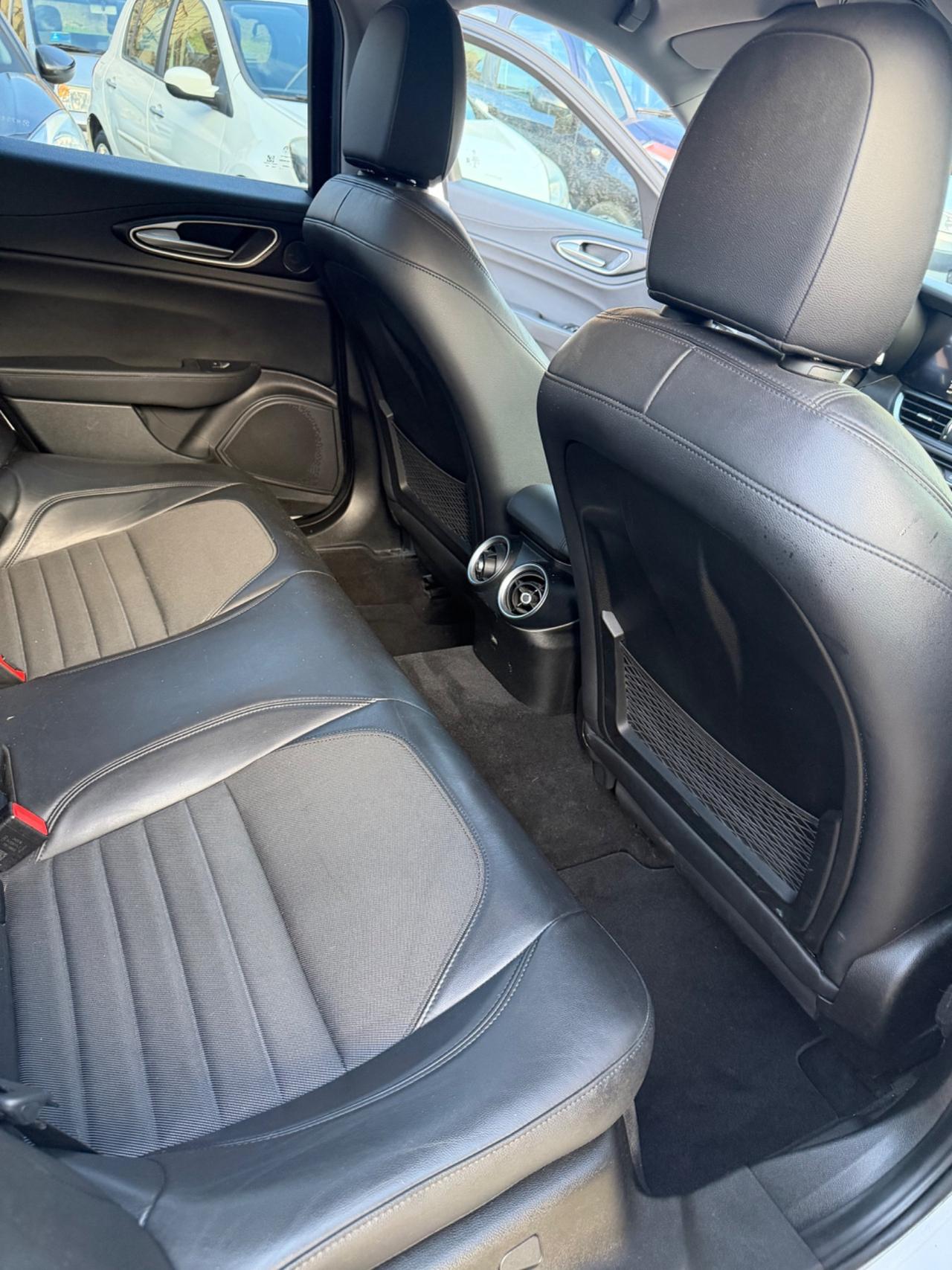 Alfa Romeo GIULIA 2.2d 150 CV SUPER KMCERT GARANZ