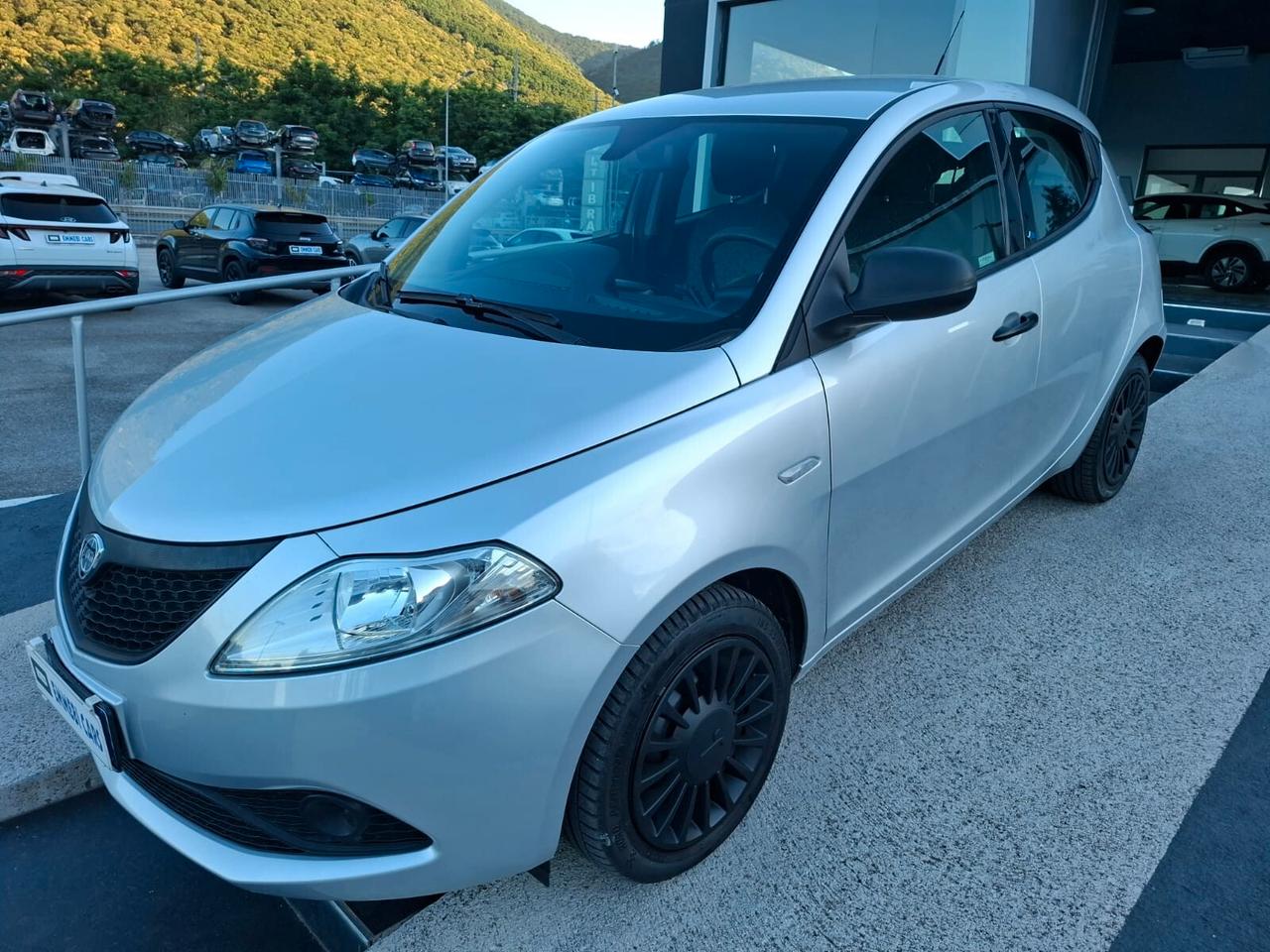 LANCIA YPSILON 1.2 BENZINA 69 CV ELEFANTINO BLU