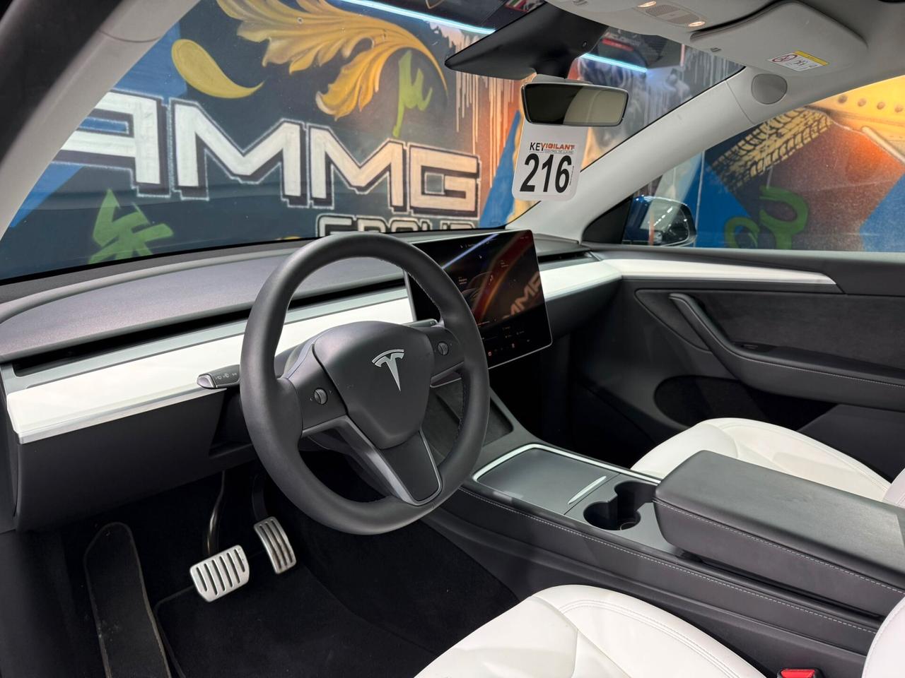 Tesla Model Y AWD Performance (265)