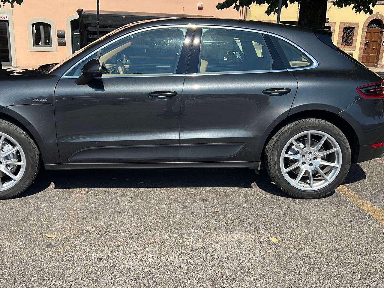 Porsche Macan 3.0 S #11485