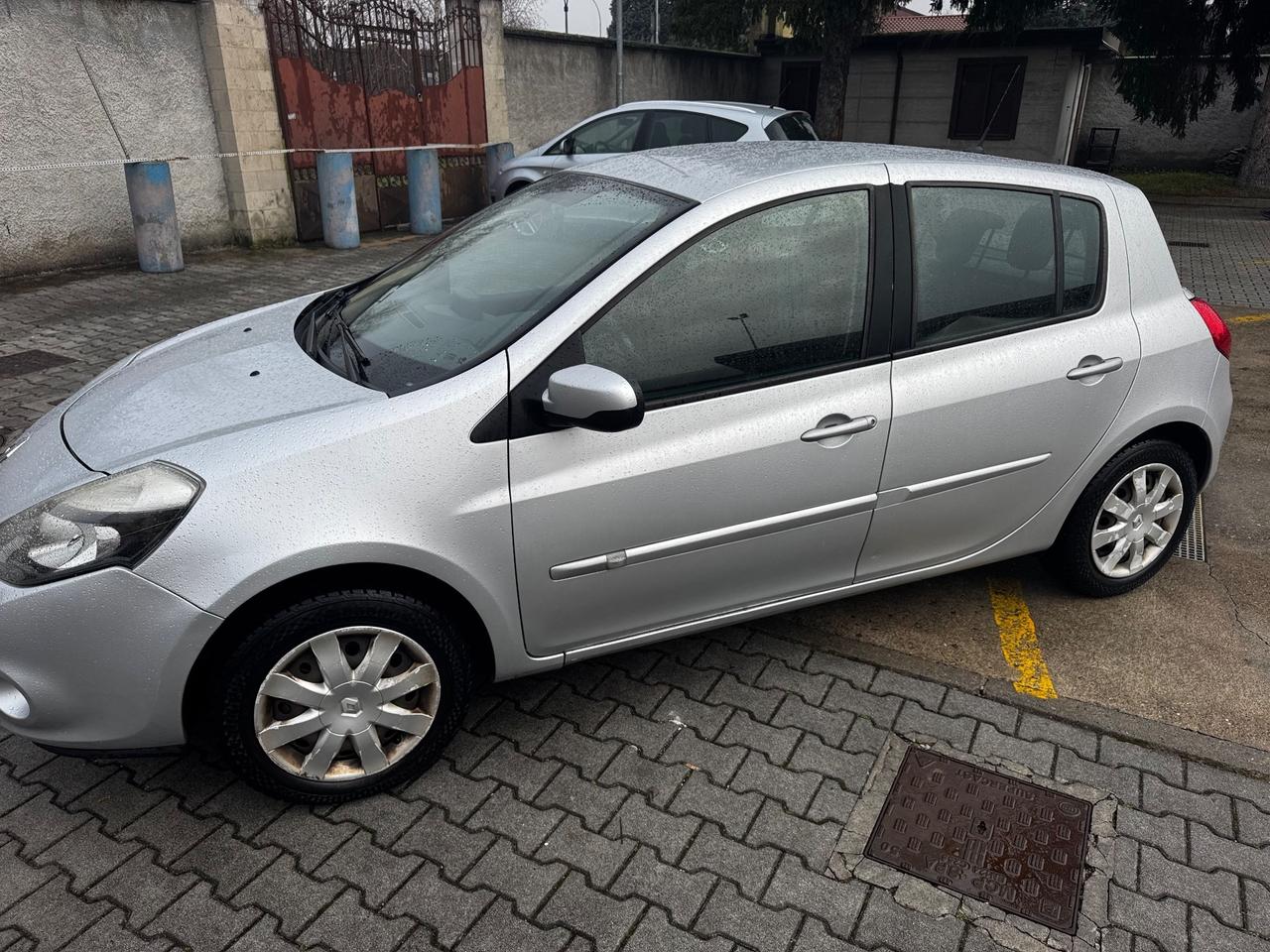 Renault Clio 1.2 GPL 16V 5 porte Dynamique neopatentati