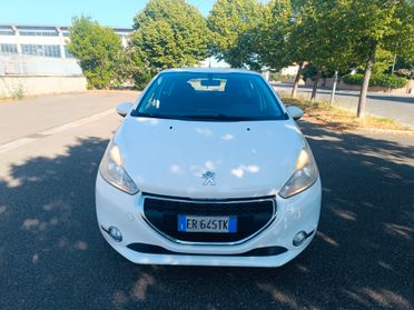 Peugeot 208 1.2 5 porte 99.000 KM NEOPATENTATI
