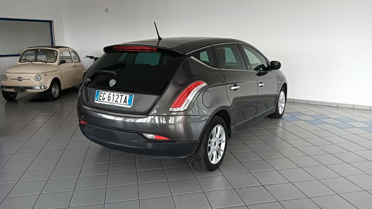 Lancia Delta 1.6 MJT DPF Oro