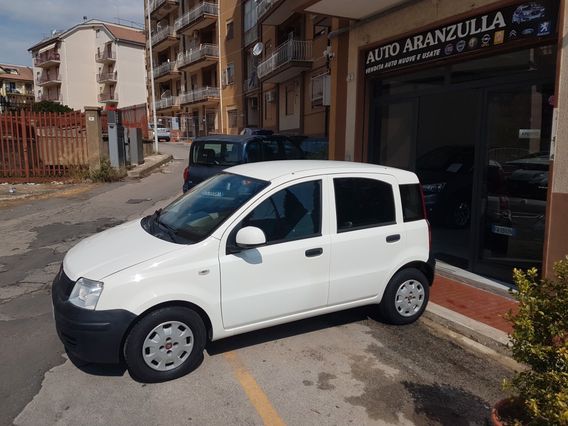 FIAT PANDA 1.200 ANNO 2011 CON CLIMA E 5 POSTI