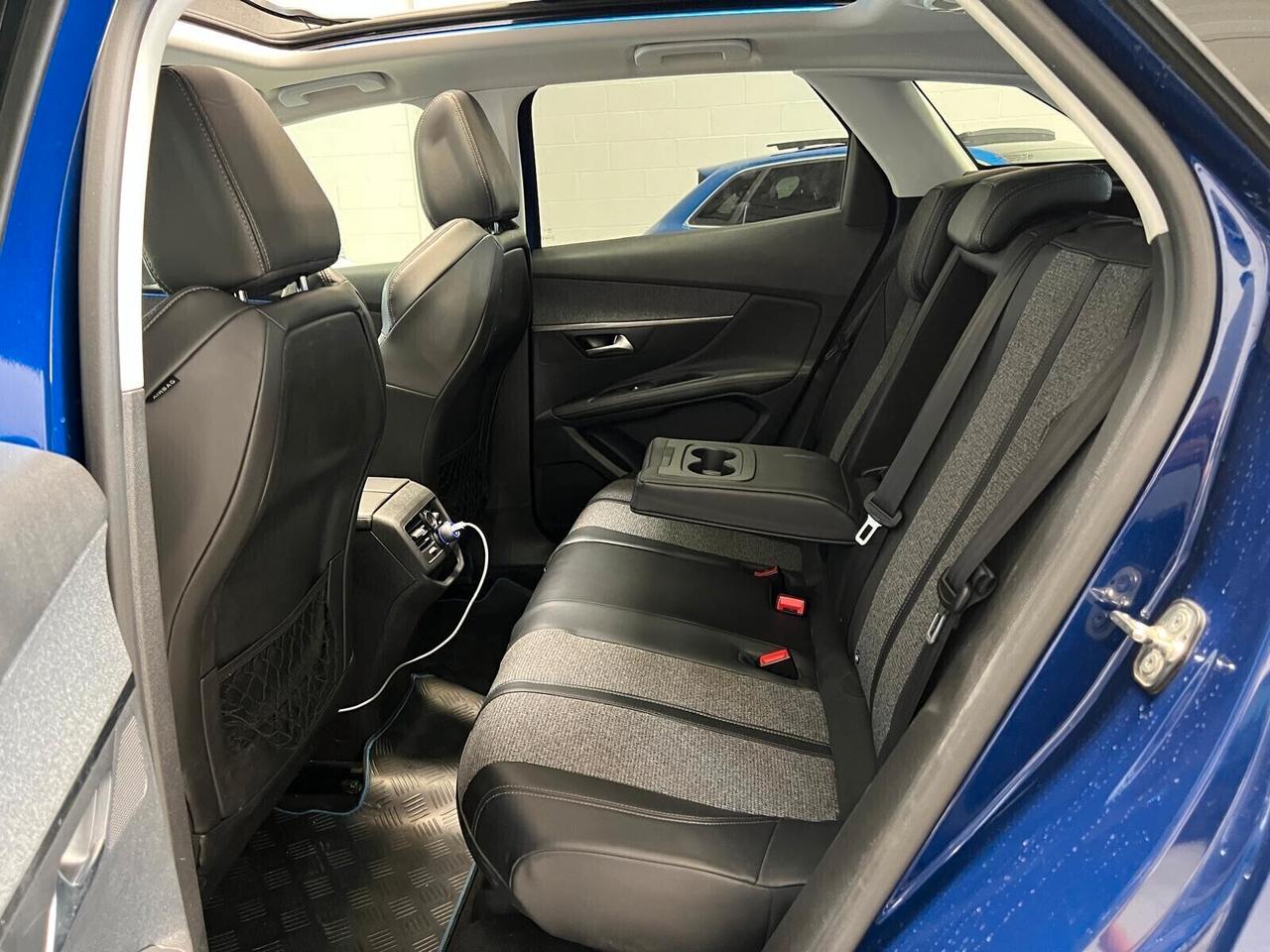 Peugeot 3008 PEUGETO CAMBIO AUTOMATICO NEOPATENTATI 1.5 TDI