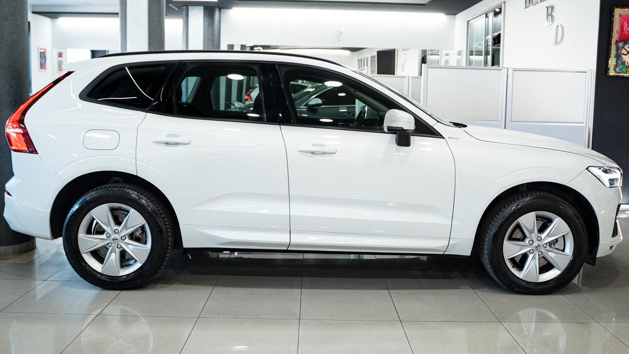 Volvo XC 60 XC60 B4 D 2.0 GEARTRONIC AWD MOMENTUM SPORT LED NAVI FULL OPTIONAL