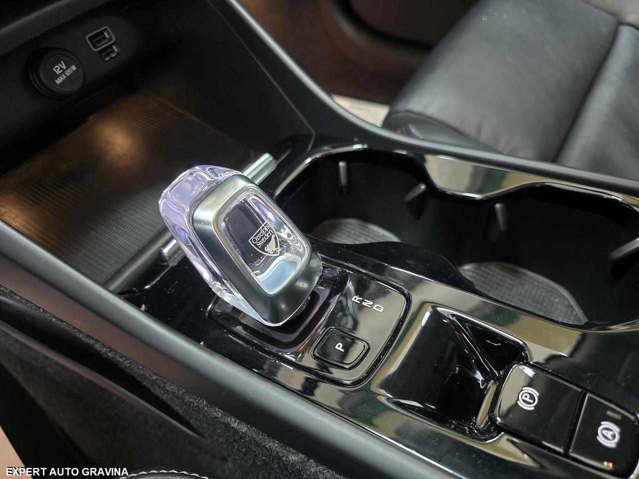 VOLVO XC40 INSCRIPTION PLUG-IN