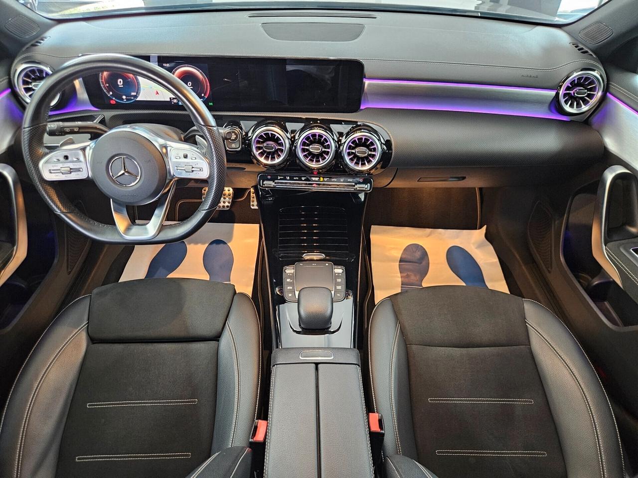 Mercedes-Benz A 180 d Premium auto