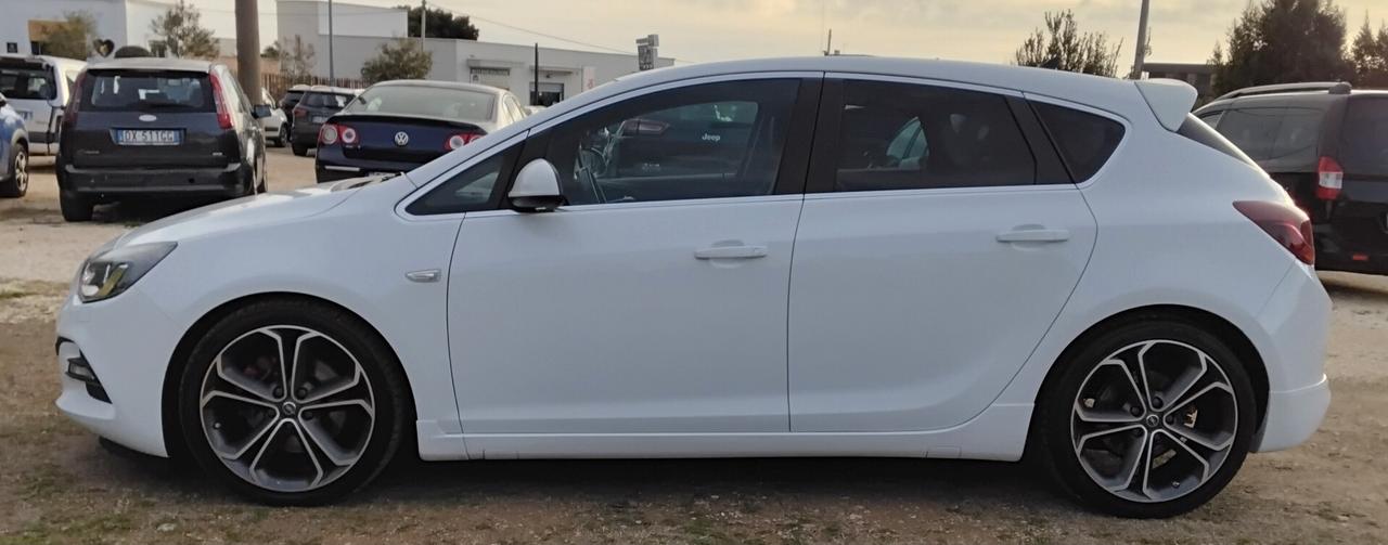 Opel Astra 2.0 BiTurbo CDTI 195CV S&S 5 porte