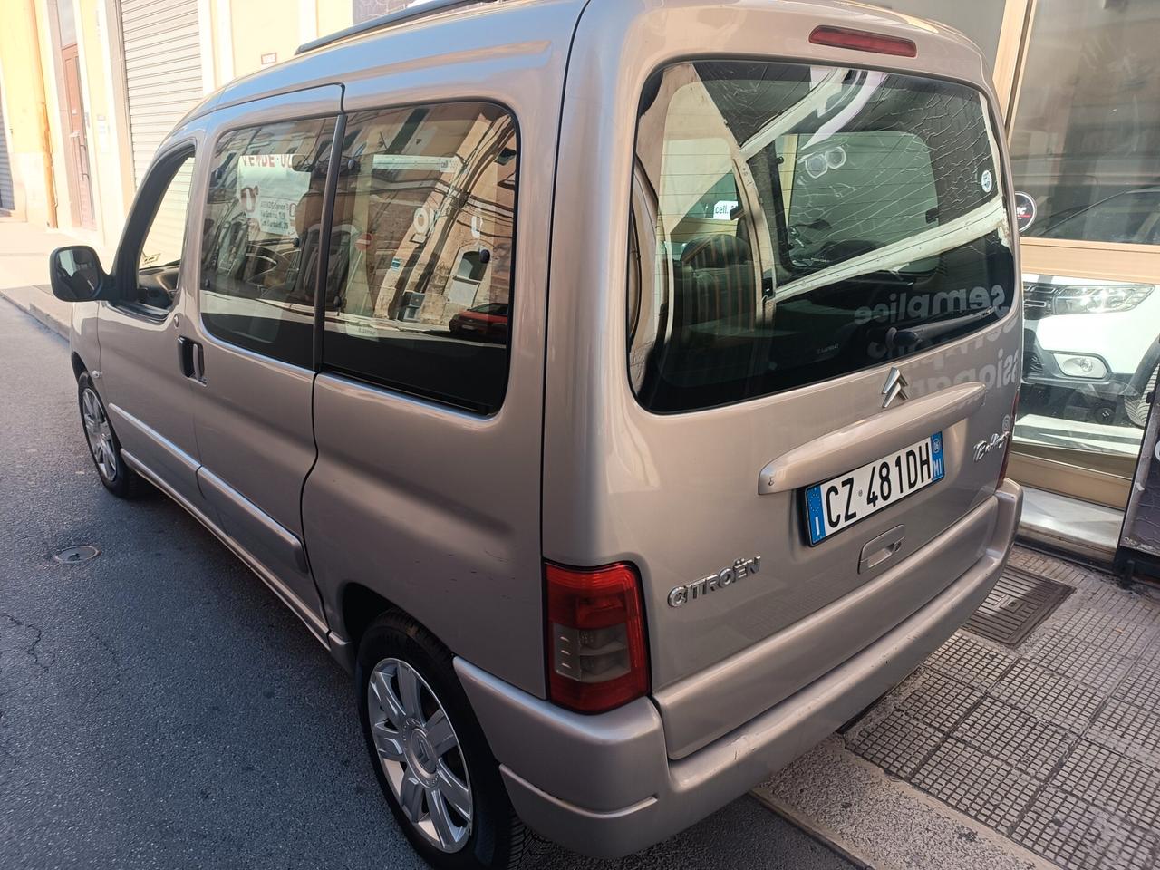 Citroen Berlingo 1.6 HDi 90 CV 5 PORTE POSTI XTR