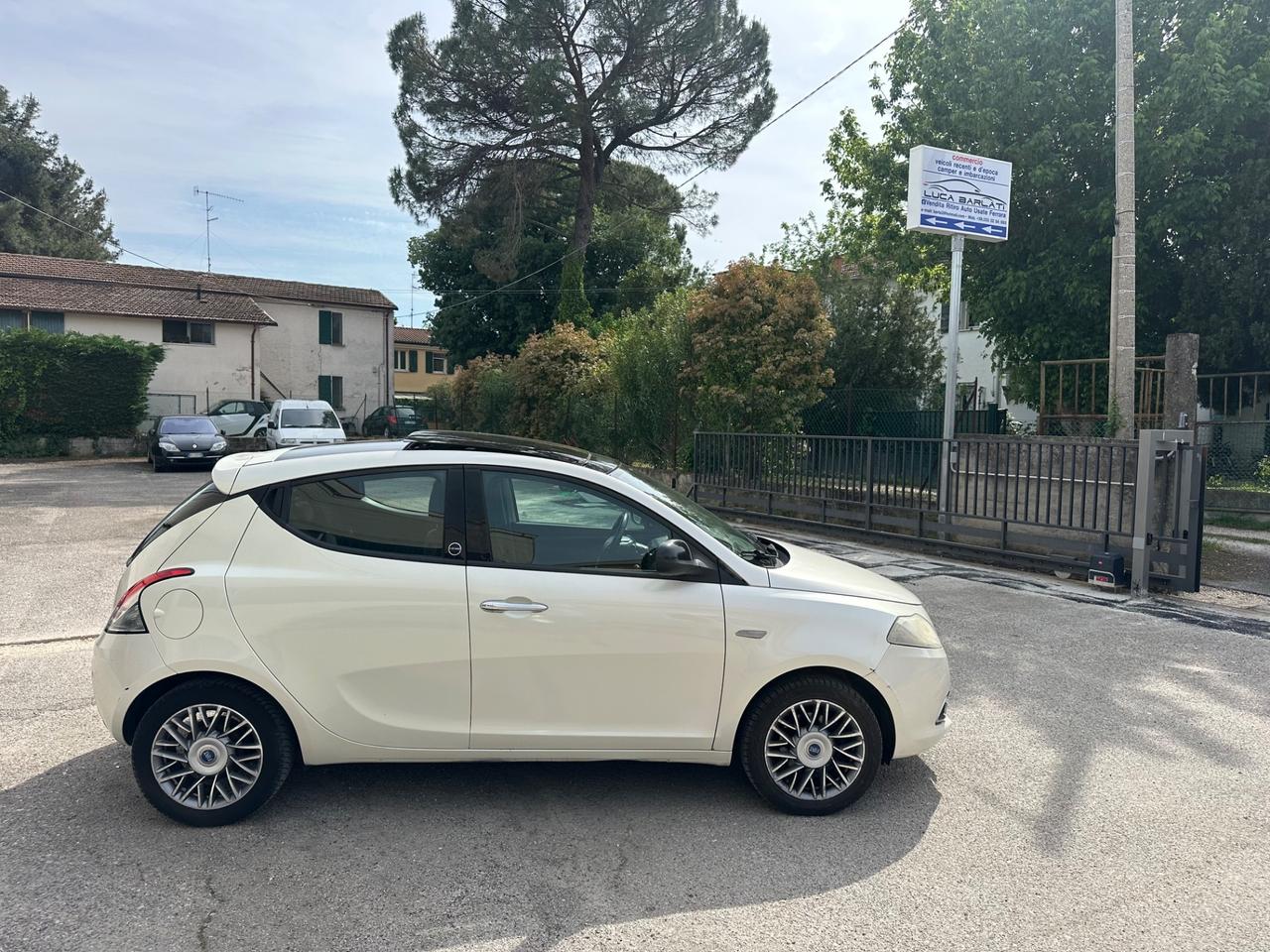 Lancia Ypsilon 1.2 GPL Possibile Finanziamento