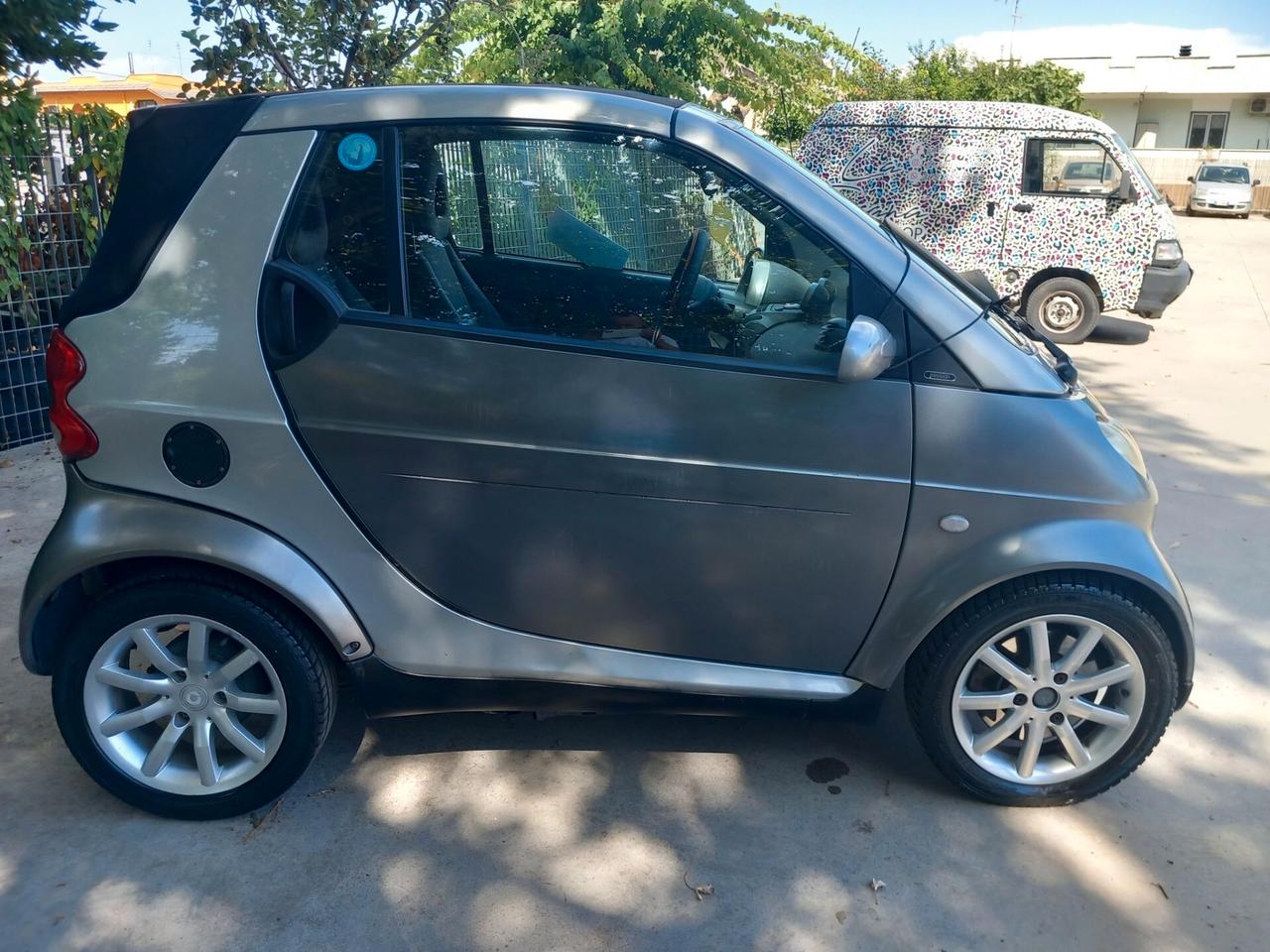 Smart ForTwo 700 cabrio passion (45 kW) km 153000 cappotta perfetta motore perfetto nessun lavaro da fare