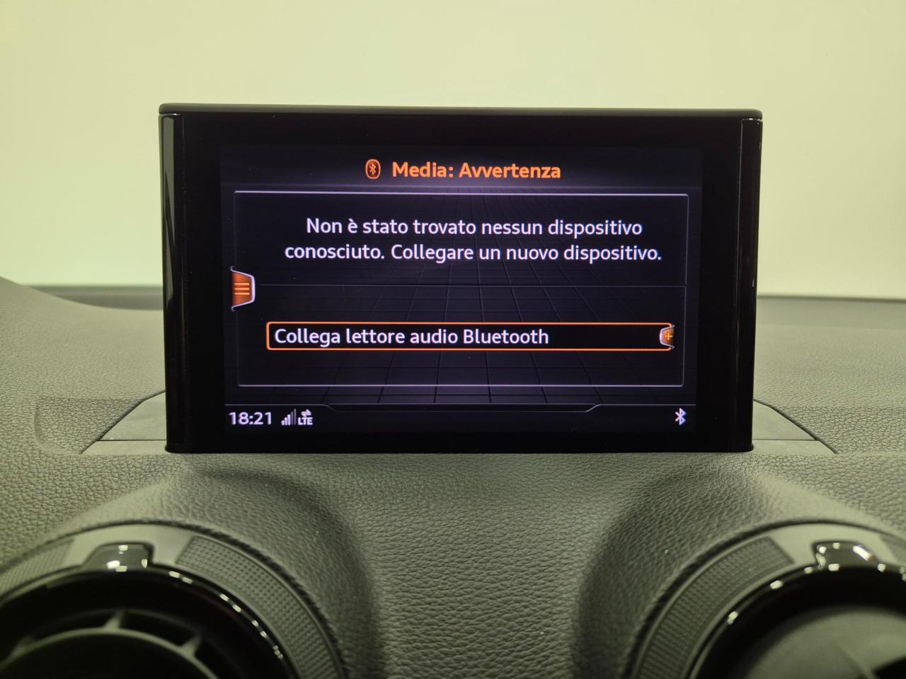 Audi Q2 1.6 tdi Design - NEOPATENTATI - Cruise/Lim - Sens. Post. - Navi