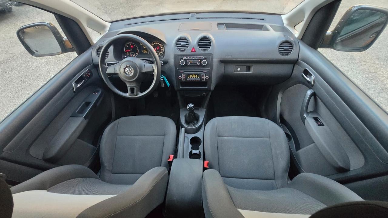 Volkswagen Caddy 7Posti Highline Maxi Neopatentati