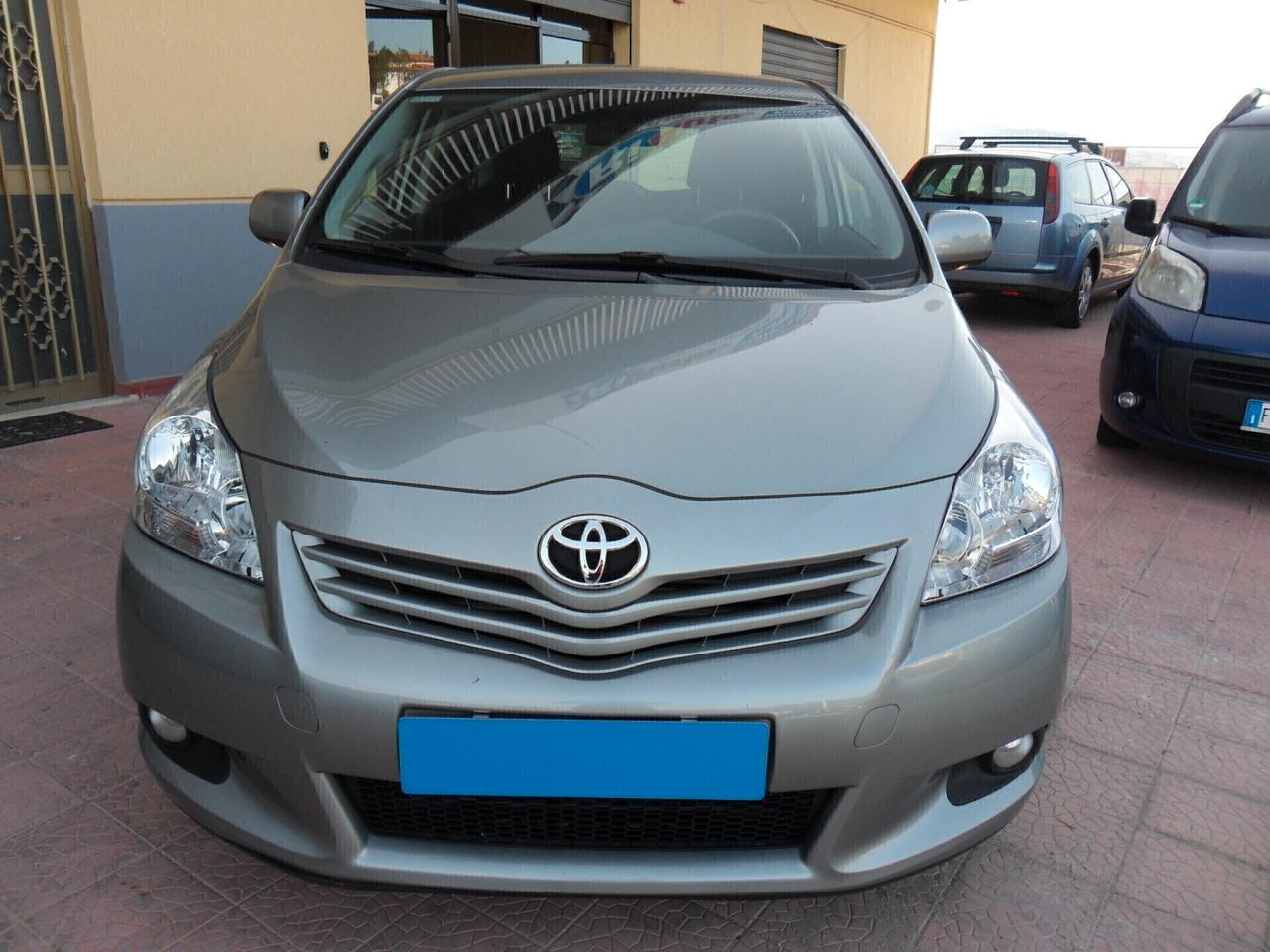 Toyota Verso 2.0 D Style 7 posti