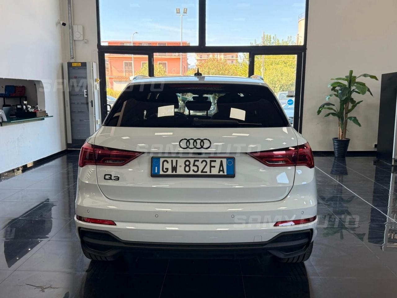 Audi Q3 SPB 45 TFSI e S tronic line edition