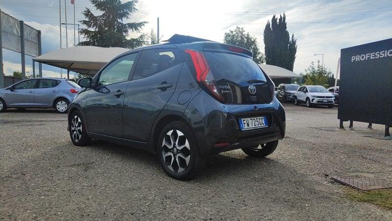 Toyota Aygo Aygo Connect 1.0 VVT-i 72 CV 5 porte x-wave