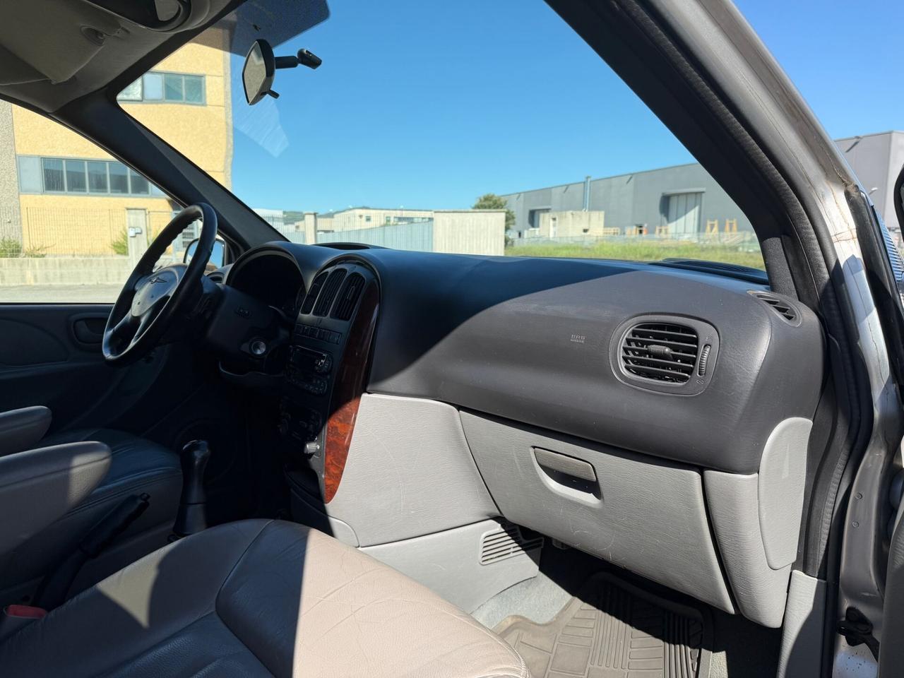 Chrysler Voyager