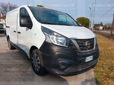 Nissan nv300