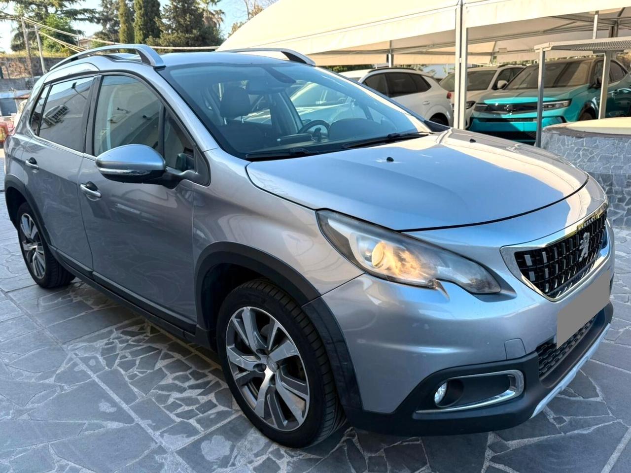 Peugeot 2008 BlueHDi 100 S&S Black Matt