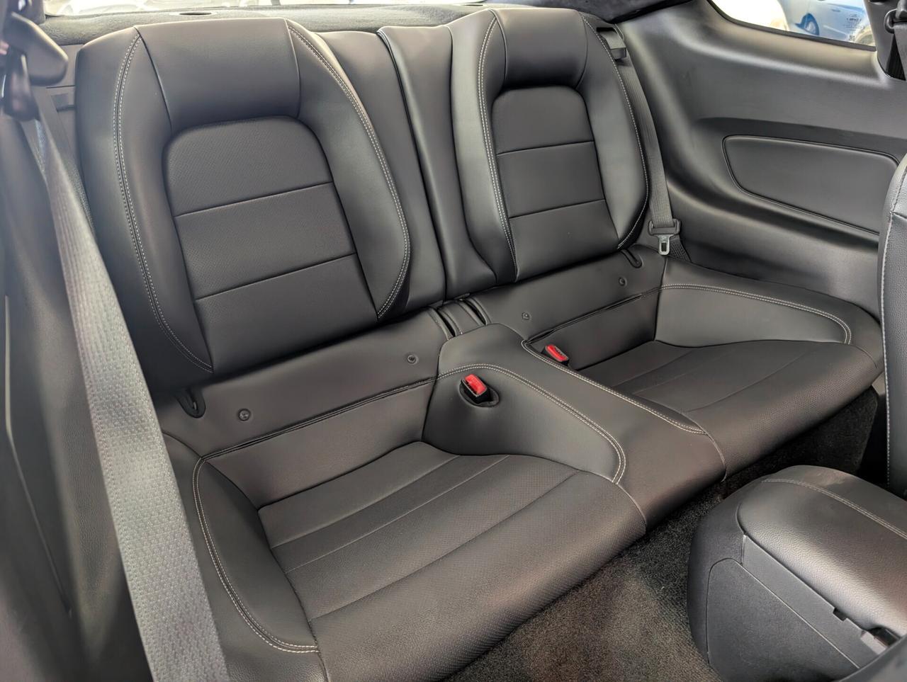 Ford Mustang Fastback 5.0 V8 TiVCT GT MANUALE