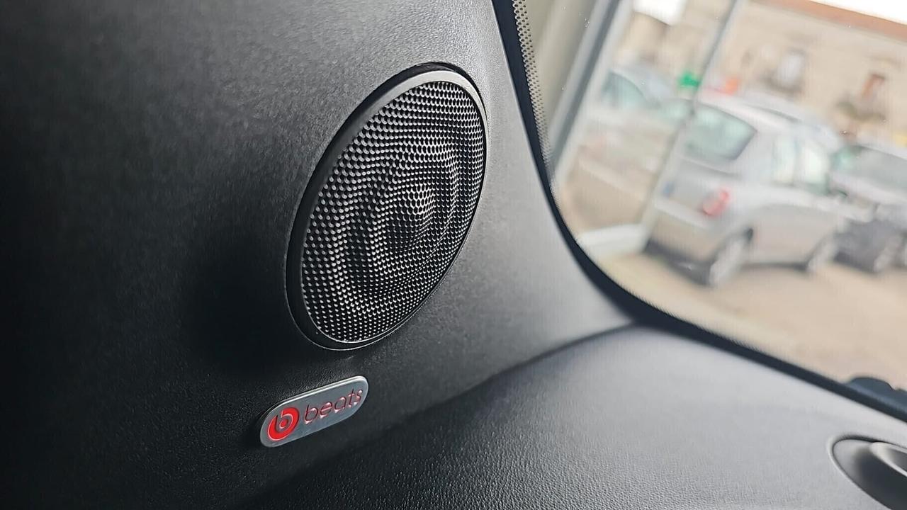 Abarth 695 1.4 Turbo T-Jet XSR Yamaha Limited Edition 532/695