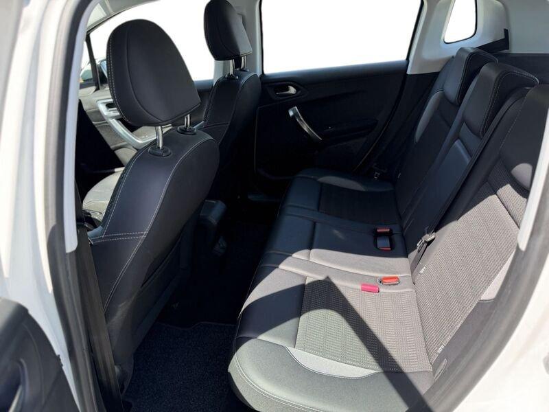 Peugeot 2008 2008 1.6 bluehdi Allure 100cv my16