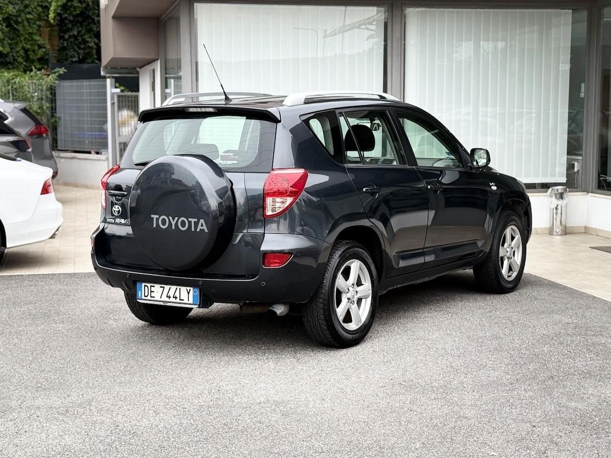 Toyota RAV 4 2.2 Diesel 136CV - 2006