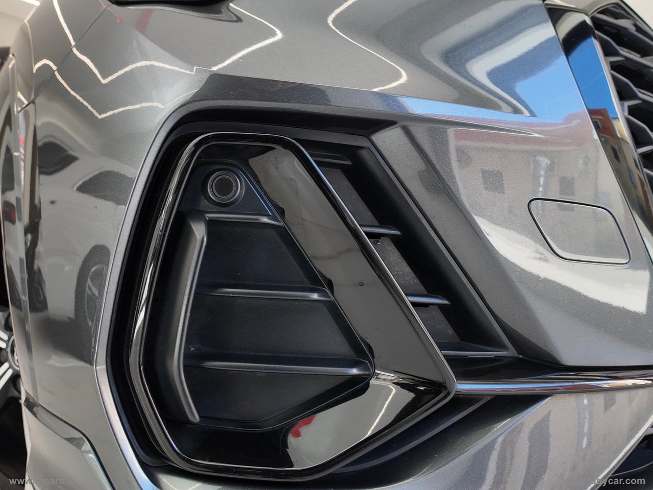 AUDI Q3 35 TDI S tronic S line edit. IDENTITY BLACK