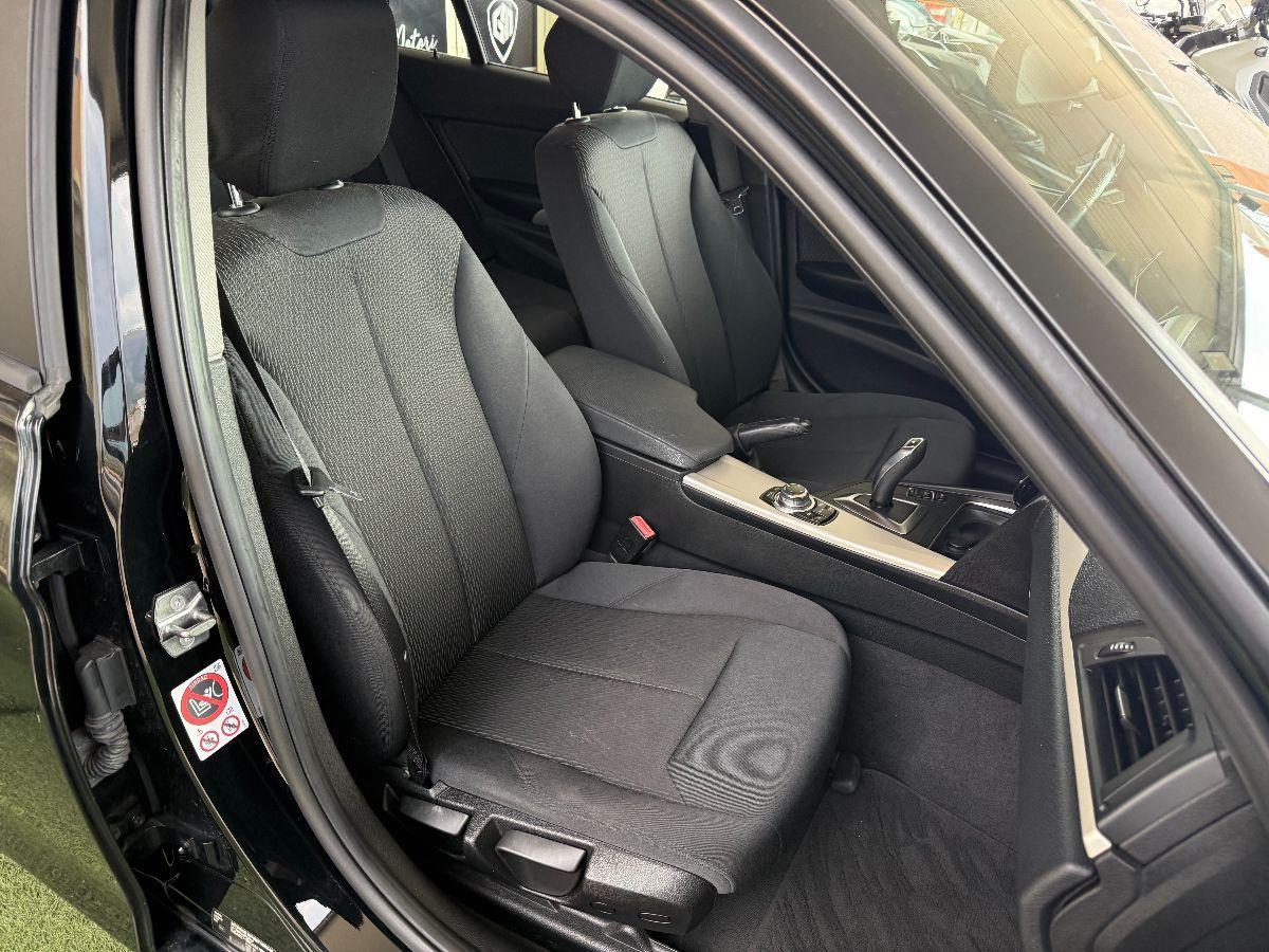 BMW - Serie 3 Touring 318d Touring Business Advantage auto