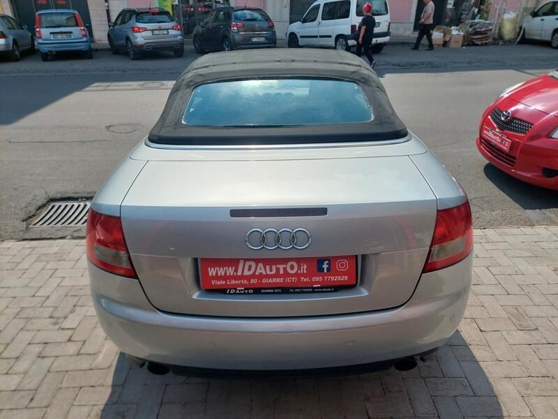Audi A4 Cabriolet 2.5 V6 TDI cat