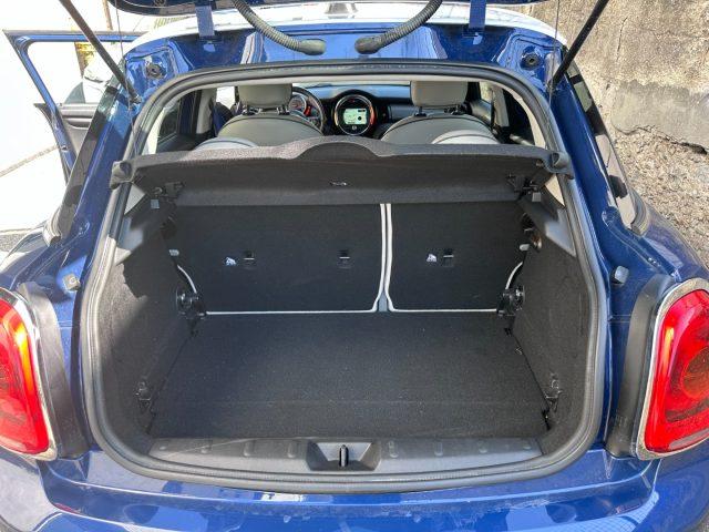 MINI Cooper D 1.5 Business 115 CV 5 porte