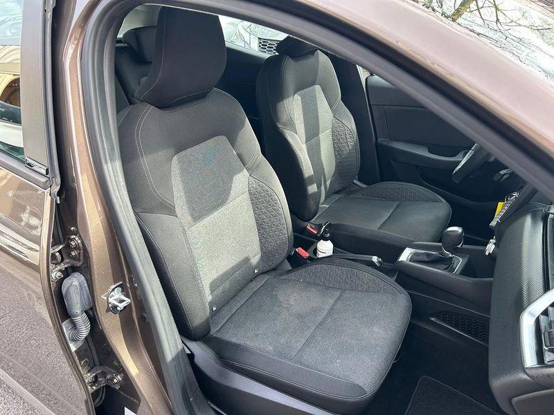 Renault Clio V 2019 5 Porte 1.6 E-TECH Hybrid 140cv Zen Auto autocarro