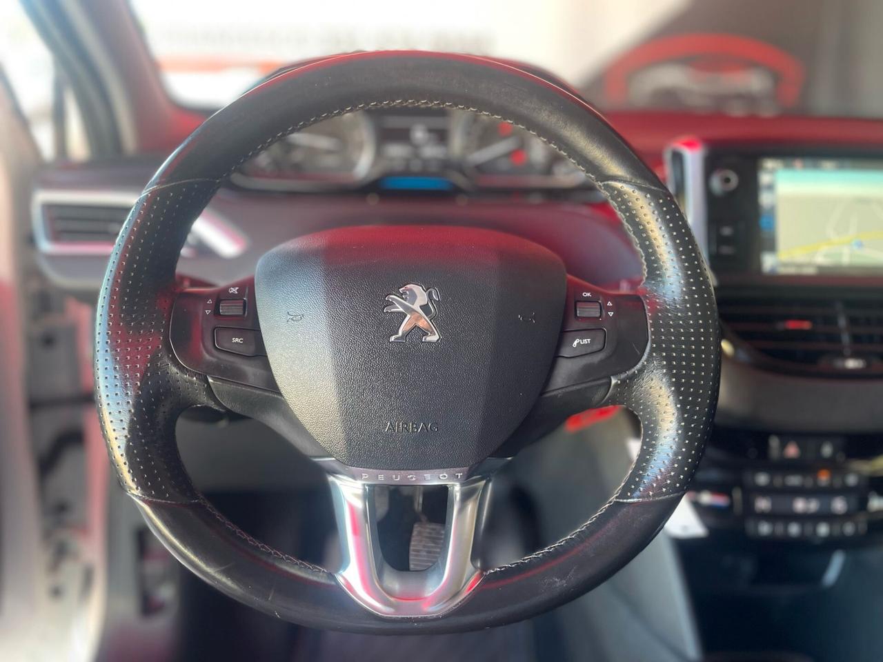 Peugeot 208 1.6 e-HDi 92 CV Stop&Start 3 porte Allure