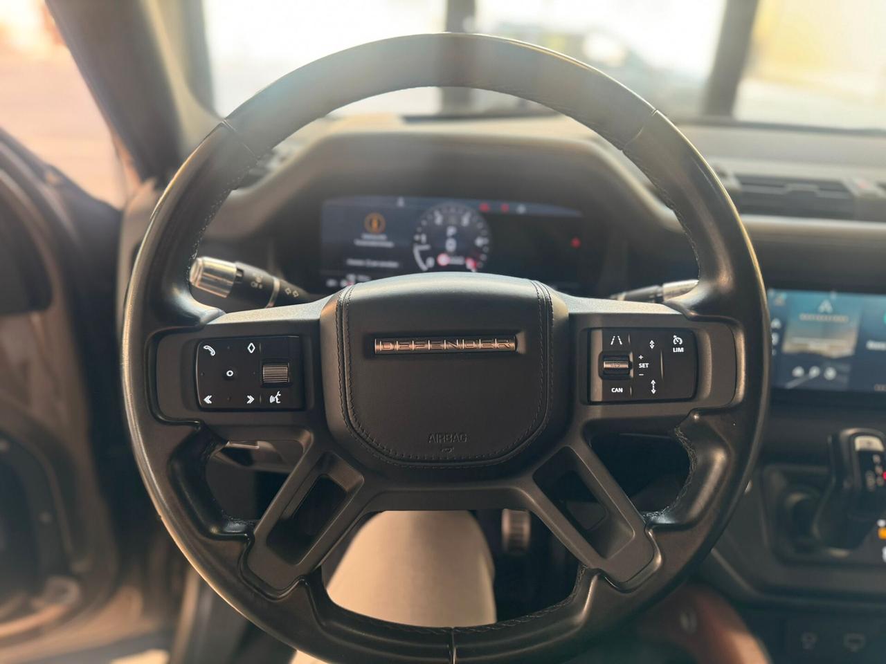Land Rover Defender 110 3.0D I6 200 CV AWD Auto X-Dynamic S