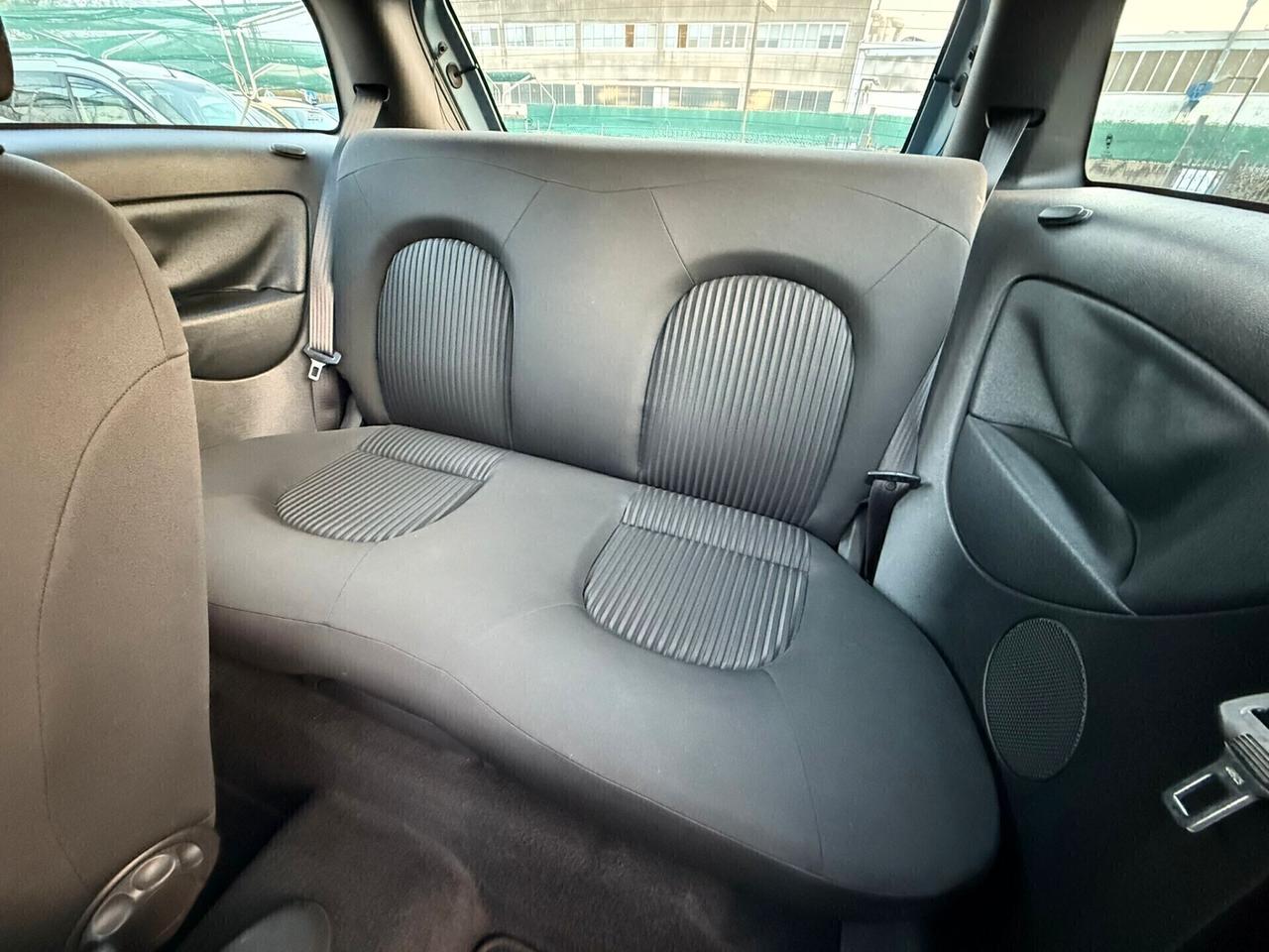 Lancia Ypsilon 1.2 NEO-PATENT. 87.000KM