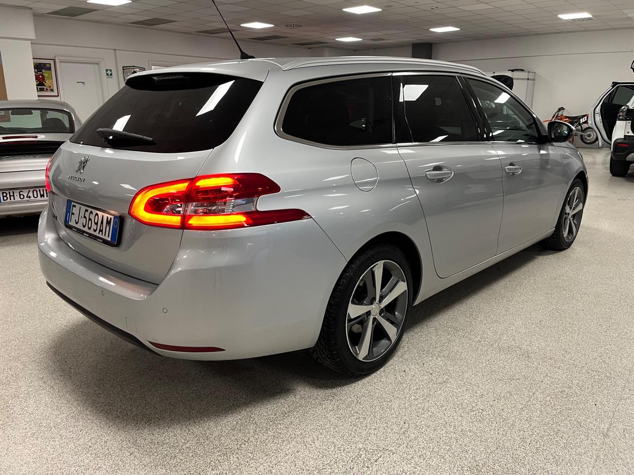 Peugeot 308 1.6 BlueHDi 120cv EAT6 SW Allure CinghiaFatta