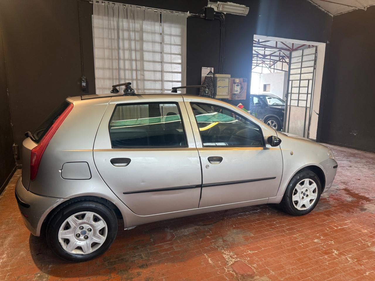 Fiat Punto 1.2i cat 5 porte Verve 60CV X Neopatentati