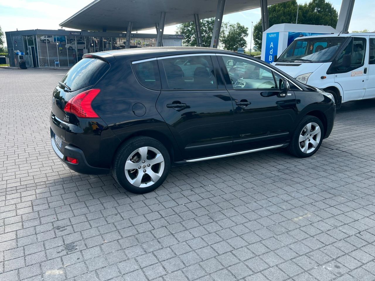 Peugeot 3008 1.6 e-HDi 115CV cambio robotizzato S.&S. Business