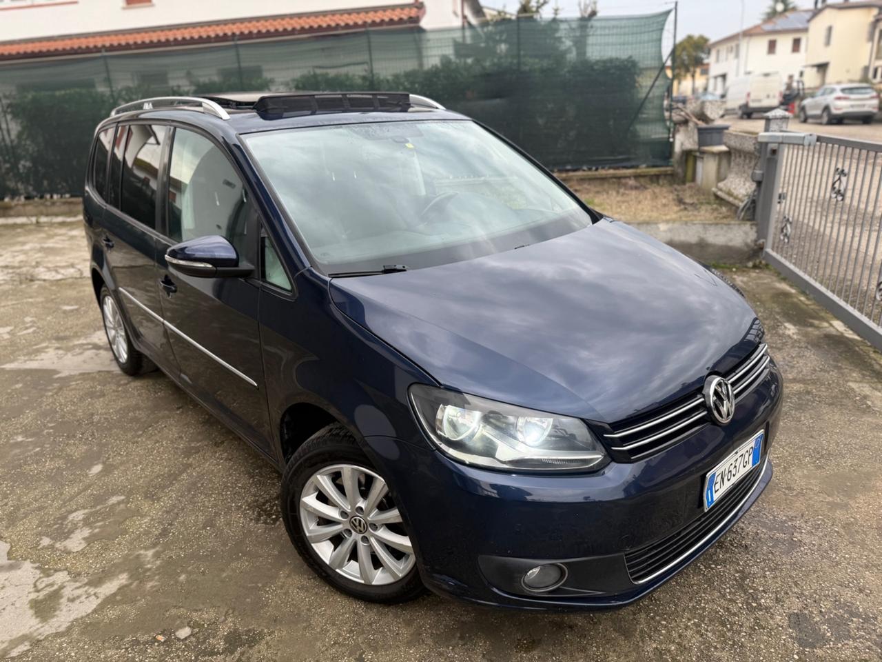Volkswagen Touran 1.4 Metano tetto panoramico 2012