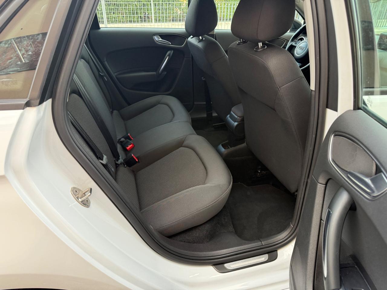 Audi A1 1.6 TDI S line edition