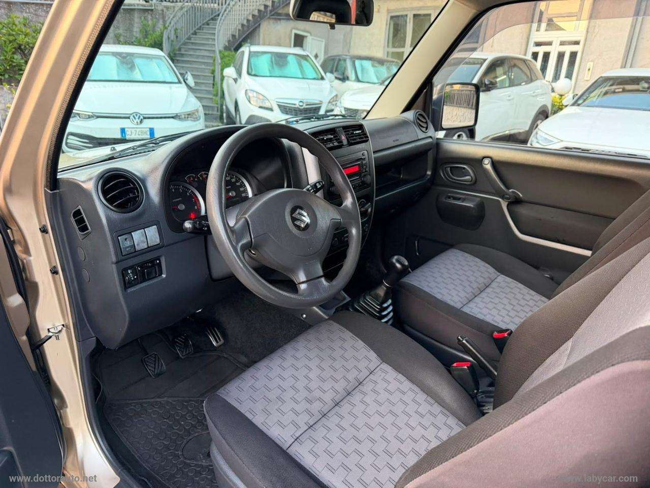 SUZUKI Jimny 1.3 4WD JLX