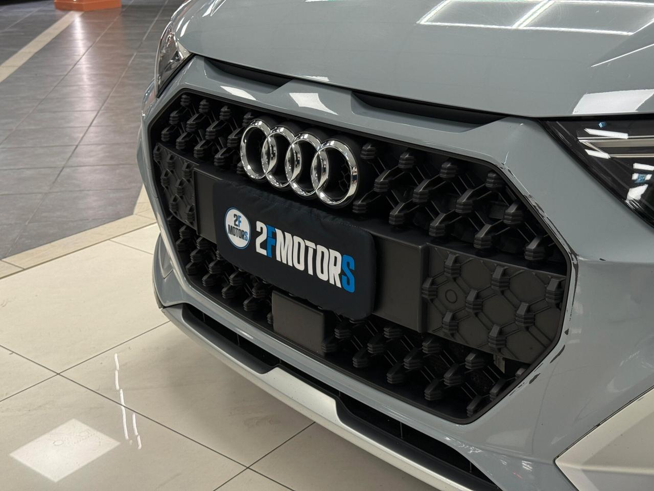 Audi A1 citycarver 30 TFSI Identity Contrast